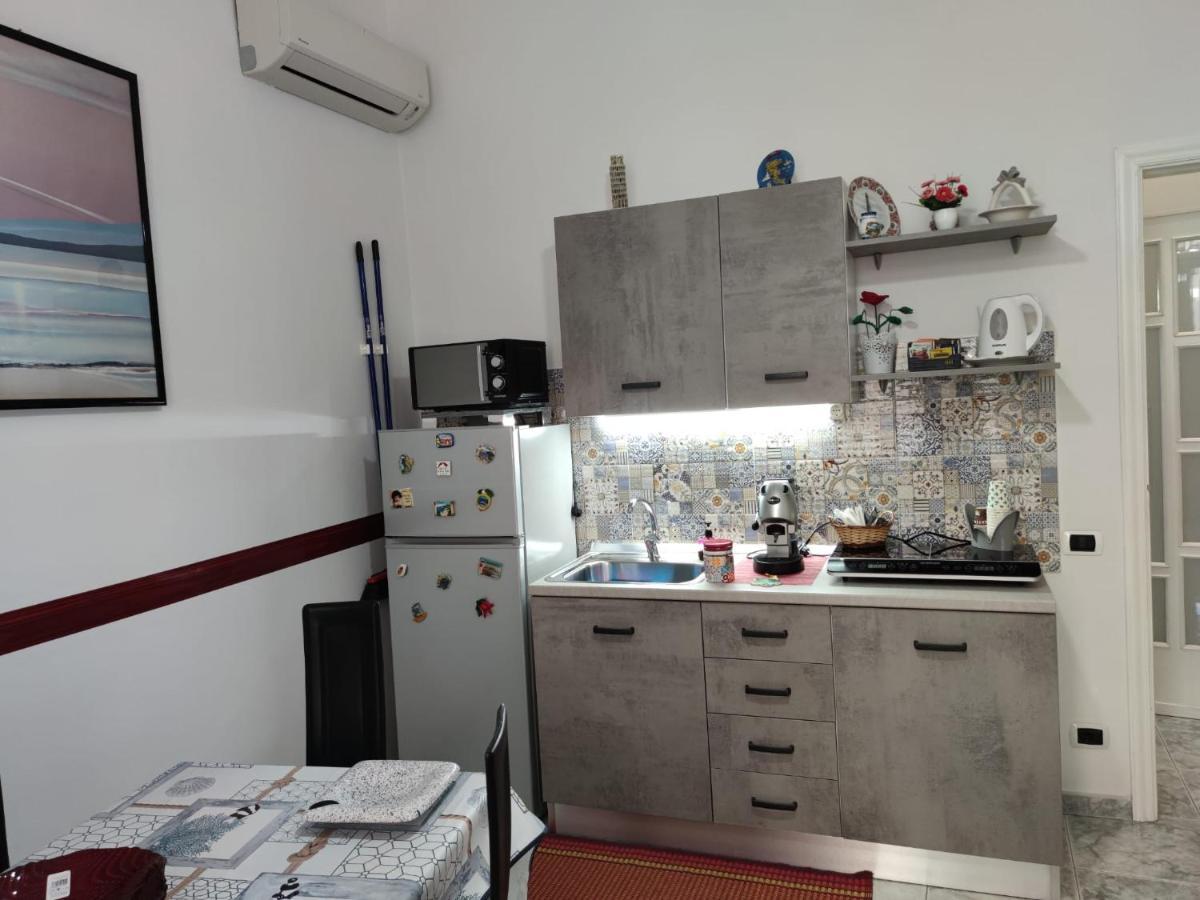 Gevynapule Apartment เนเปิลส์ ภายนอก รูปภาพ